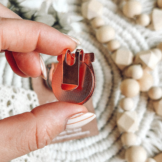 Lucky Horseshoe Enamel Hat Clip