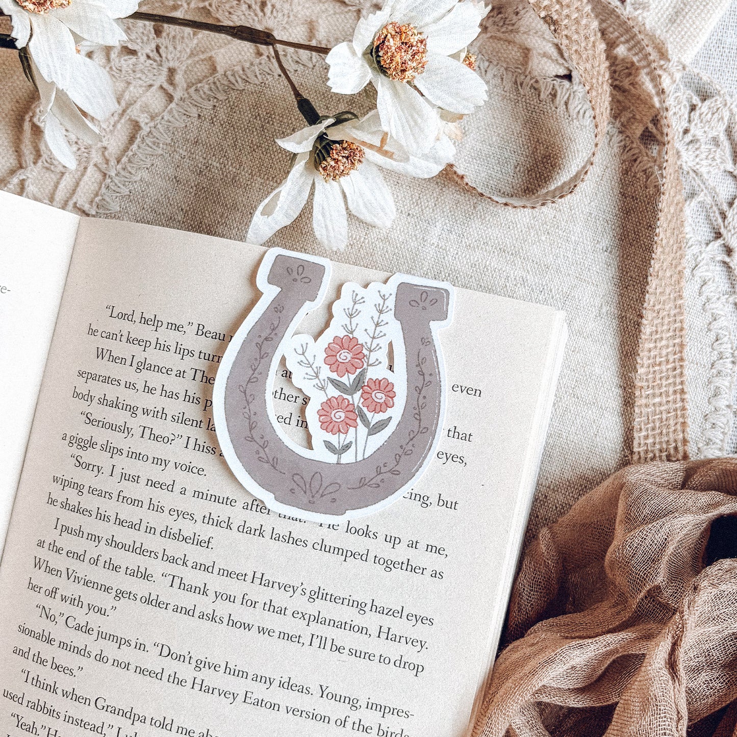 Lucky Horseshoe Magnetic Bookmark