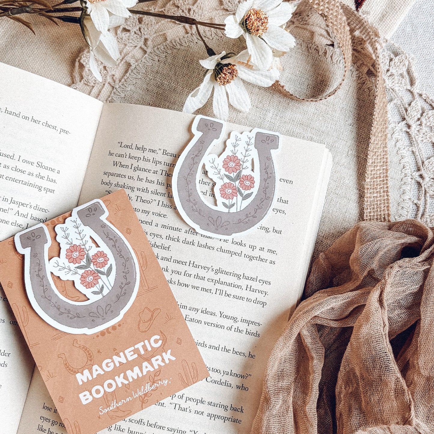 Lucky Horseshoe Magnetic Bookmark